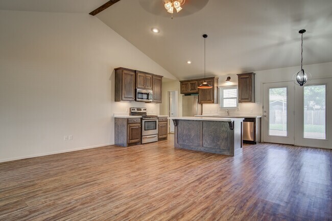 Building Photo - 2604 33rd St