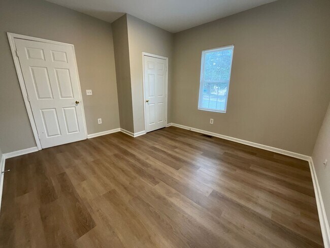 Foto del edificio - Totally Renovated Home in Glenwood!