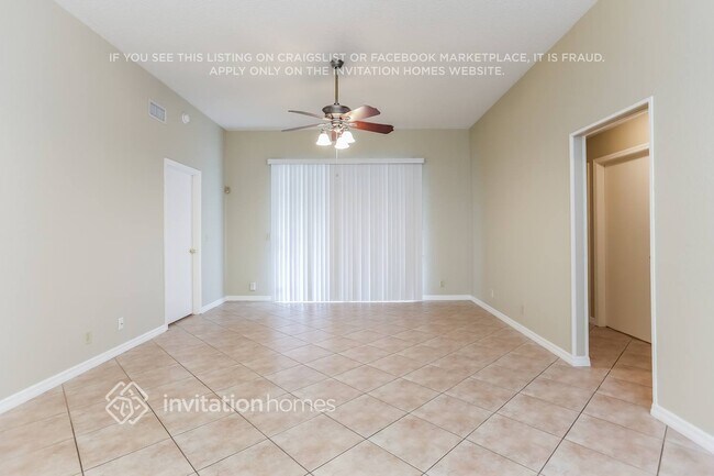 Foto del edificio - 5040 Foxhall Dr N