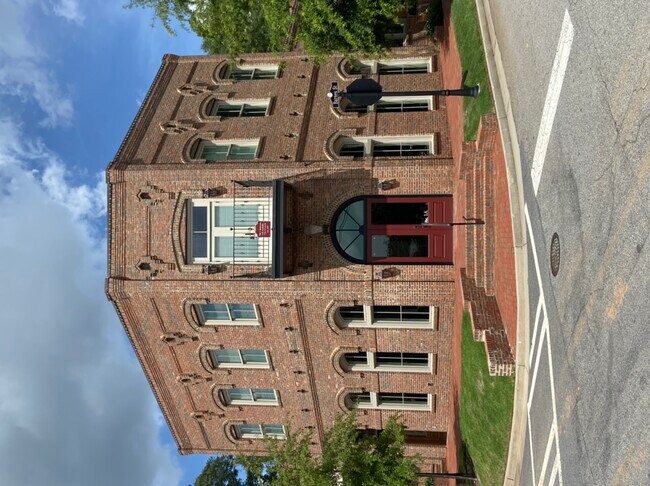 Main View - 15 Barnes St