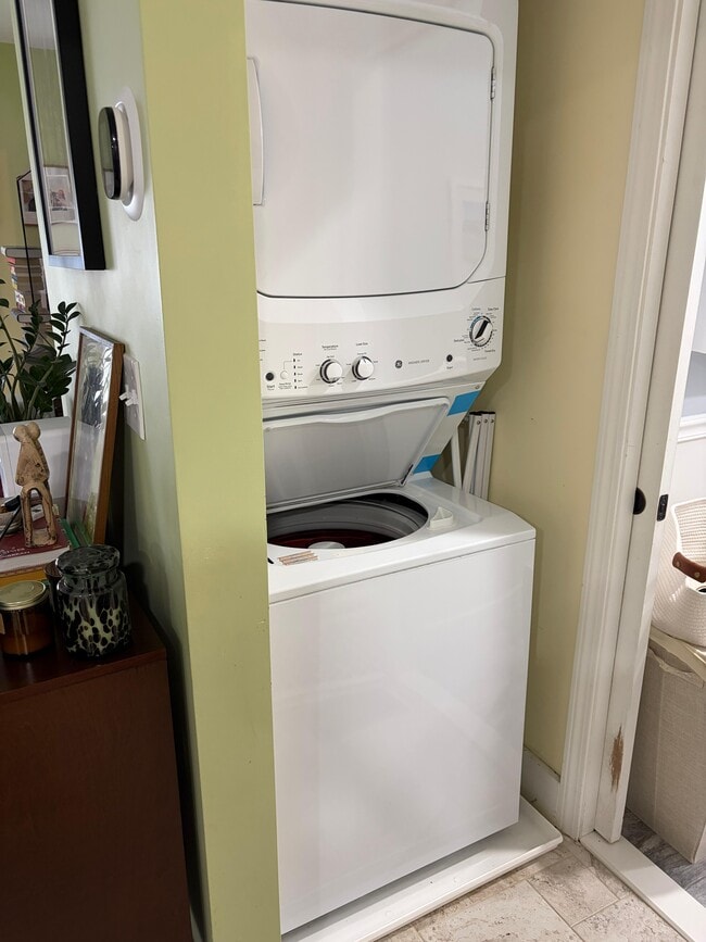 Photo - 52 Bolton St Apartment