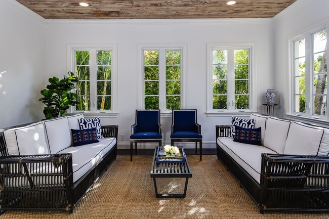 Photo - 277 Cordova Rd House