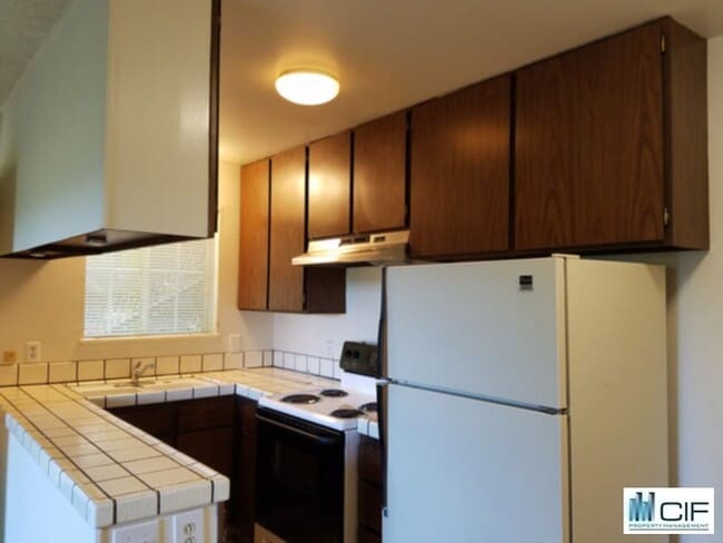 Building Photo - 495 Tabor Dr