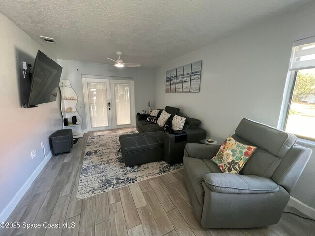 Building Photo - 3230 Sand Dunes Ct