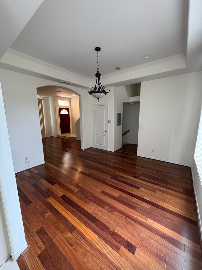 Foto del edificio - 5242 Vesper Ave