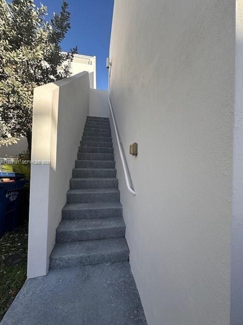 Foto principal - 6434 NW 104th Ct