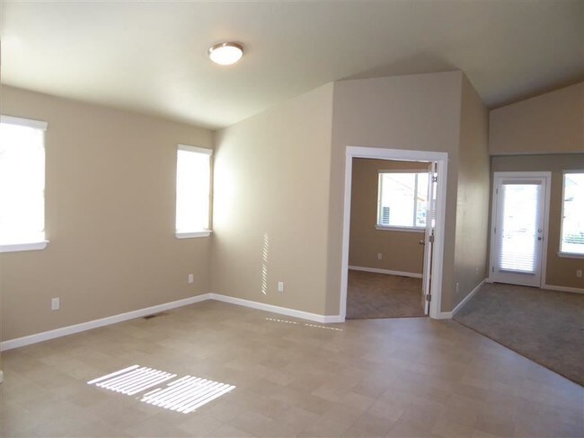 Building Photo - 3 br, 2 bath House - 21314 Megan Court