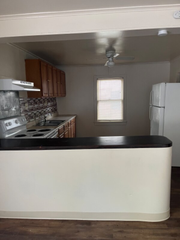 Building Photo - 714 Evangeline Dr