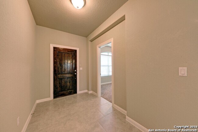 Foto del edificio - 3 Bed 2.5 Bath