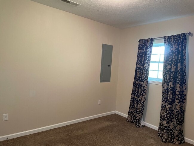 Photo - 21 Gloucester Dr Townhome