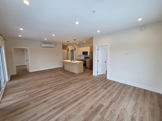 Photo du bâtiment - 1035 Melanson Rd