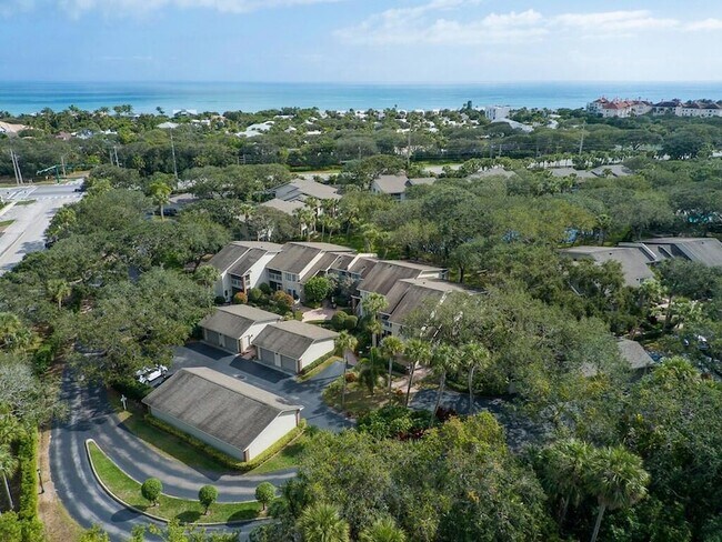 Foto del edificio - 2 Park Shores Cir