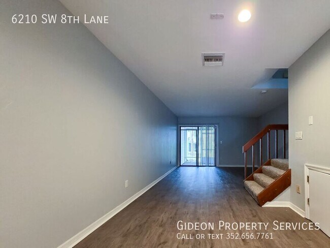 Building Photo - 6210 SW 8th Ln