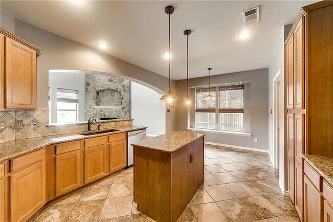 Building Photo - 12501 Lizzie Pl