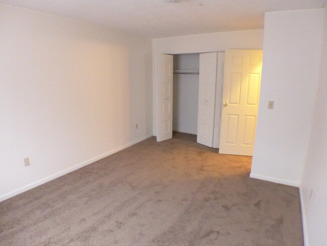 Building Photo - 119 Orth Dr