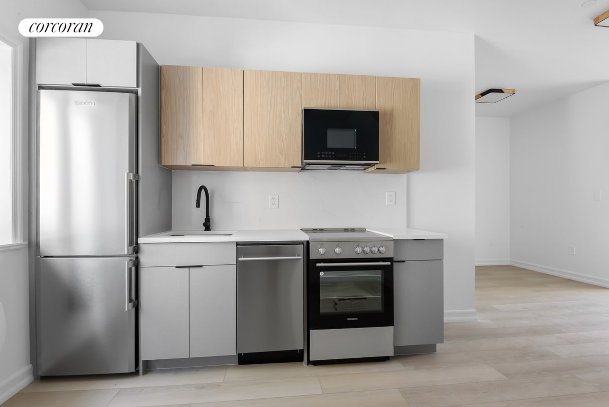 26 Broome St Unit 3B, Brooklyn, NY 11222 Room for Rent in Brooklyn