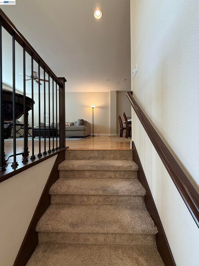 Foto del edificio - 6492 Bayview Dr