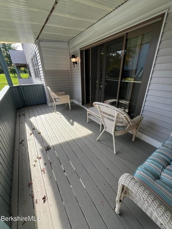 Foto del edificio - 1 Rolling Hills