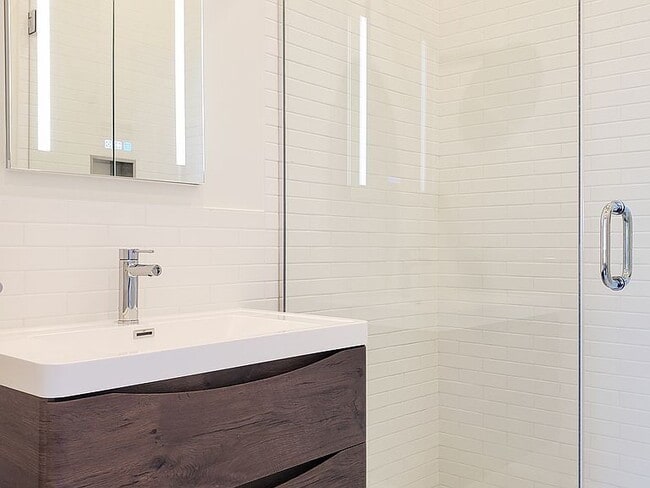 Foto del edificio - "Charming 1-Bedroom Gem in Vibrant San Francisco Neighborhood!"