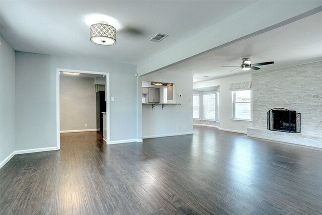 Foto del edificio - 1104 Shady Pine Ct