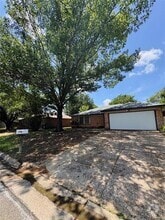 Building Photo - 6226 Big Springs Dr