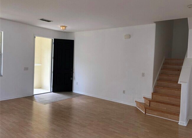 Foto del edificio - 10103 Stratford Pointe Ave