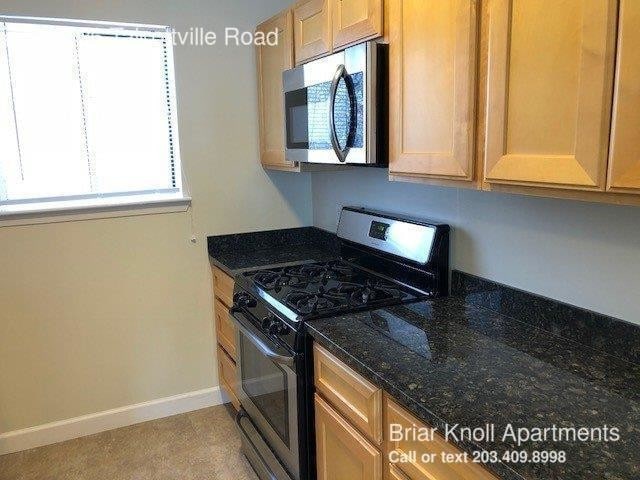 Primary Photo - 401 Talcottville Rd