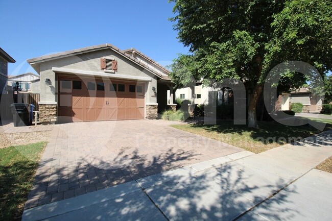 Building Photo - 4290 E Palo Verde St