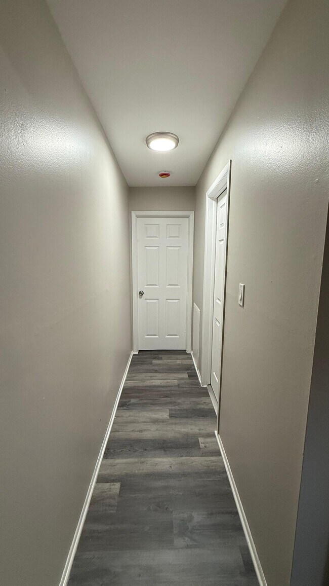 Foto del edificio - 24235 W McNichols Rd