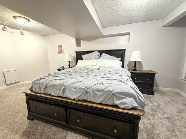 Foto del edificio - 1702 Garrison Pl