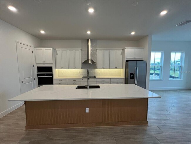 Building Photo - 9851 Gobat Aly