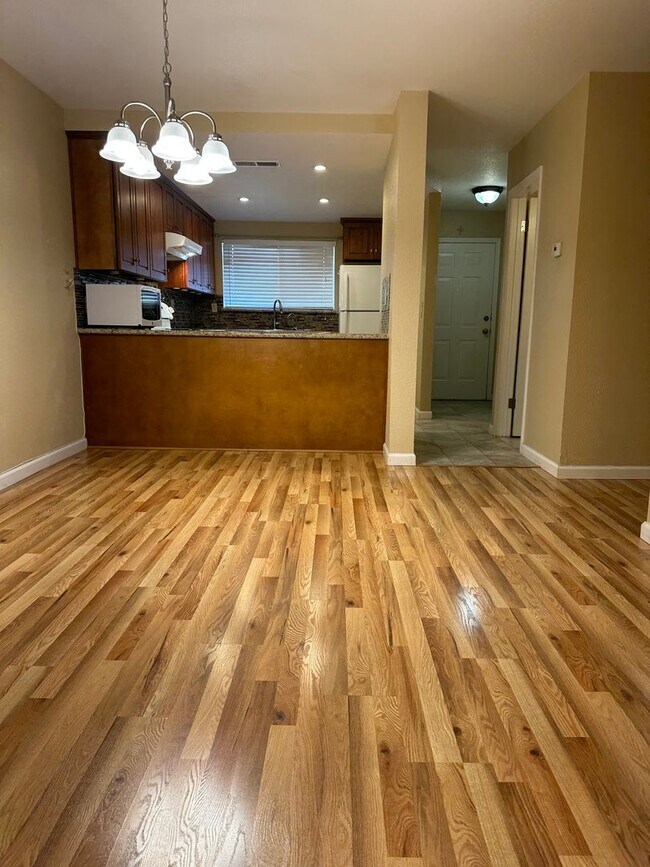 Foto del edificio - Stunning Condo in Turlock available for im...