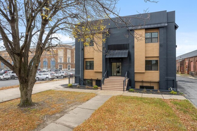 Building Photo - FREE 1st Months Rent! - Brand New Luxury Apartment in Kingston, PA!