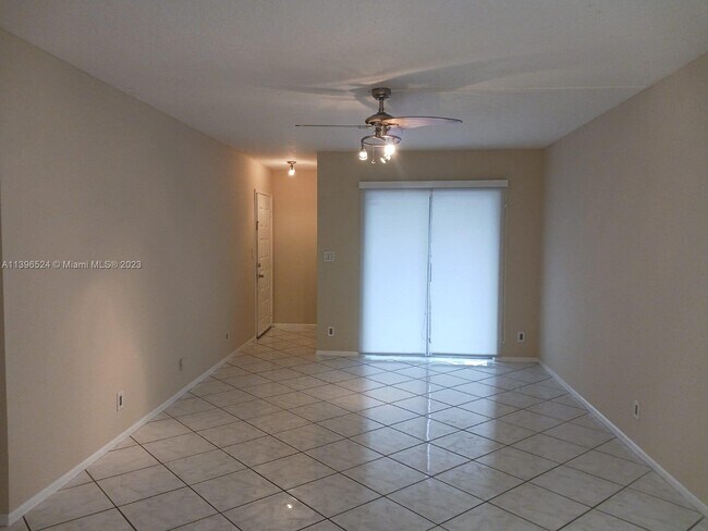 Building Photo - 504 Gardens Dr