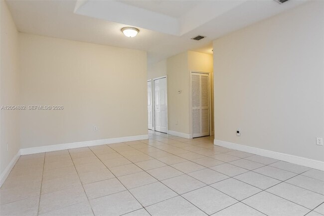 Building Photo - 213 SW 15th Pl