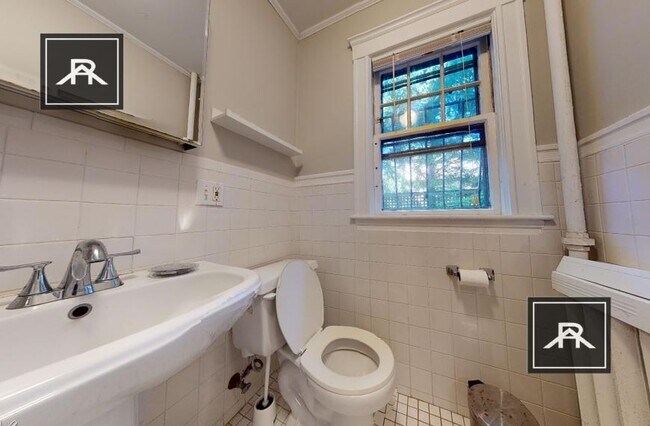 Building Photo - 2 bedroom in Cambridge MA 02138