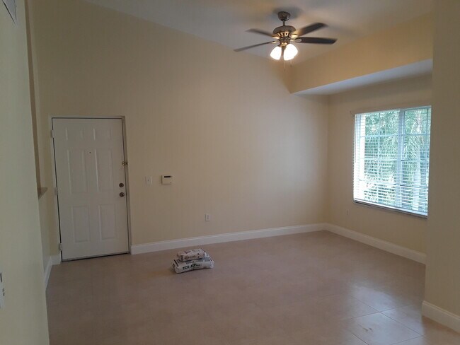 Building Photo - 4271 San Marino Blvd