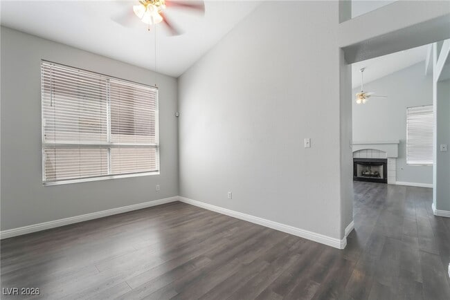 Foto del edificio - 1734 Talon Ave