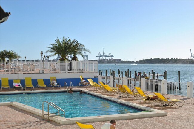 Foto del edificio - 1250 West Ave