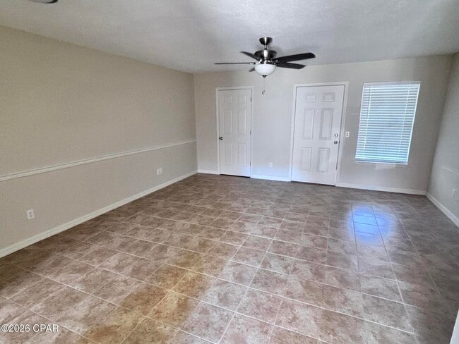 Foto del edificio - 6588 Harbour Blvd