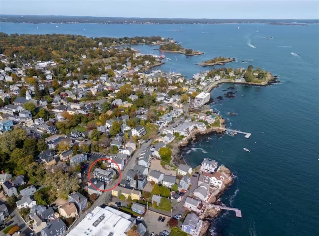 Primary Photo - 102 Front St