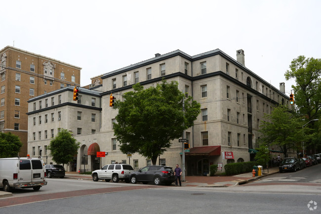 Building - Saint Paul Courts