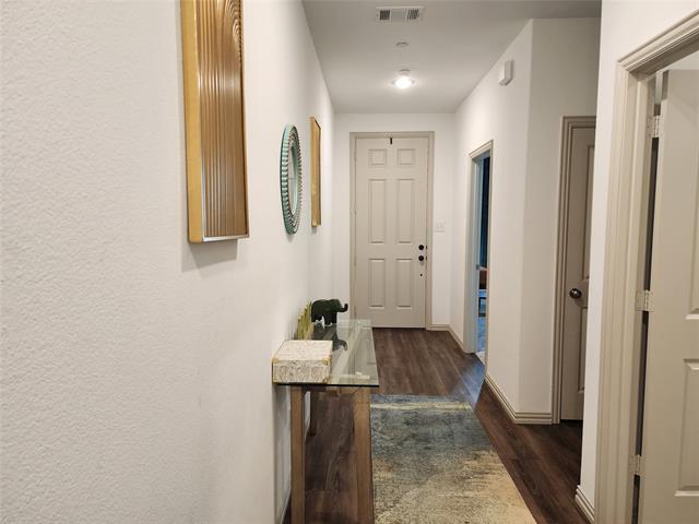 Foto del edificio - 4704 Haltom Rd