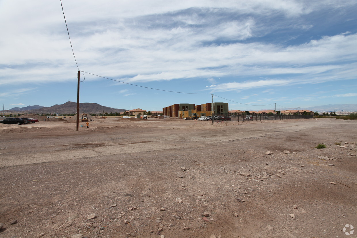 Building Photo - Smith Williams Senior Apartments