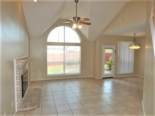 Foto del edificio - 2713 Clearwater Dr