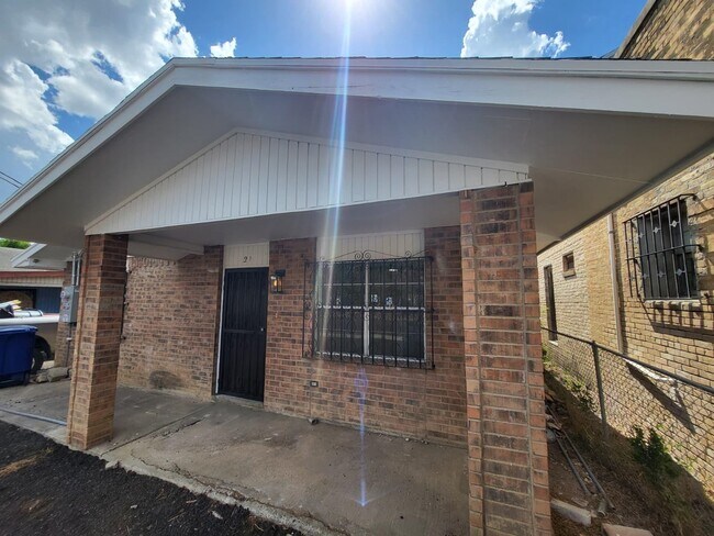 Foto del edificio - 216 N Meadow Ave