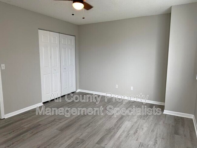 Building Photo - 1307 Cactus Ave