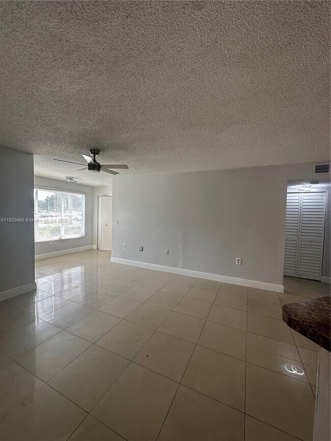 Foto del edificio - 12760 Vista Isles Dr