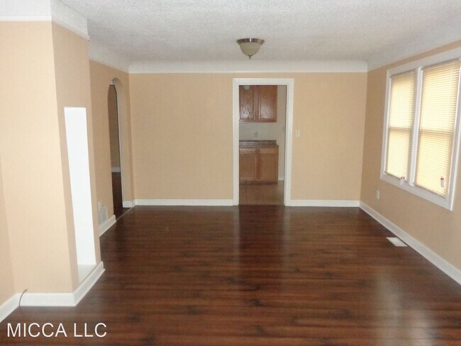 Building Photo - 2 br, 1 bath House - 6842 Oldham