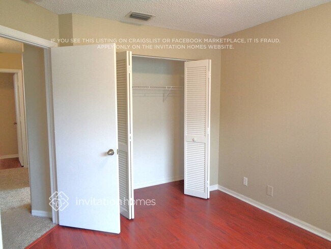 Foto del edificio - 8380 NW 46th Dr